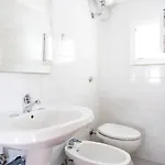 Guesthost - Typical Apulian Apartmán *