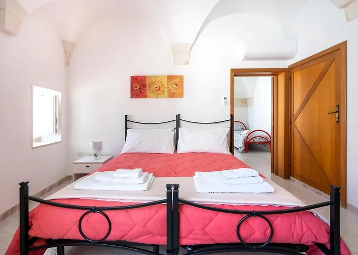 Guesthost - Typical Apulian * Martina Franca